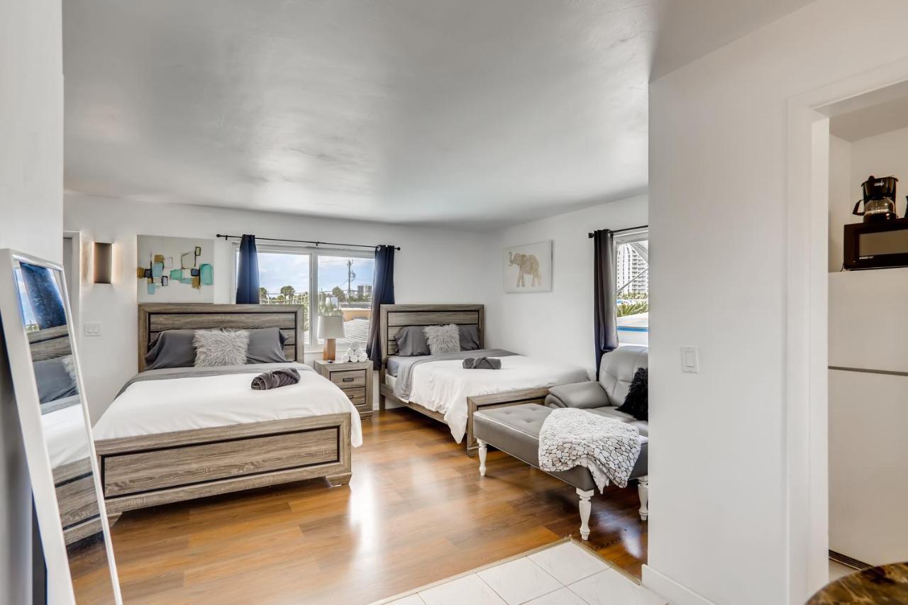 וסט פאלם ביץ' Coral Sands Huge Studio W/ 2 Queen Beds! מראה חיצוני תמונה